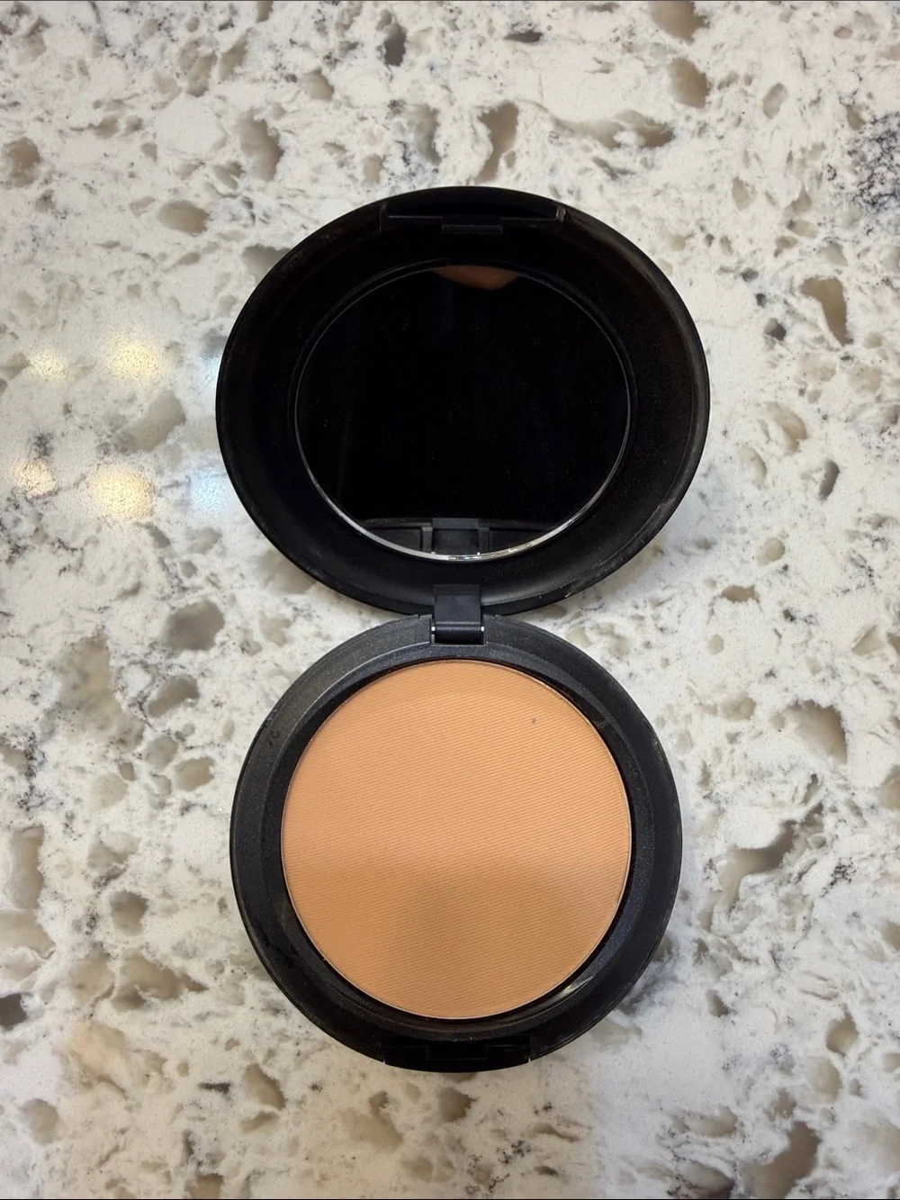 Rare and Original MAC Studio Fix Powder Plus Foundation NW30